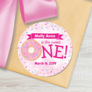 Cute Donut Rainbow Sprinkles Girl First Birthday Runt Klistermärke