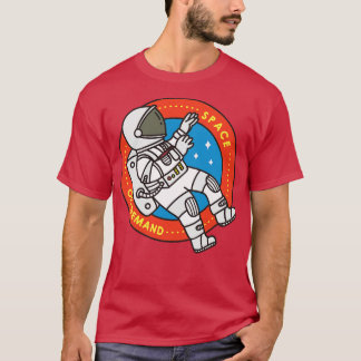 Cute Doodle of Astronaut Flyter i Space T Shirt