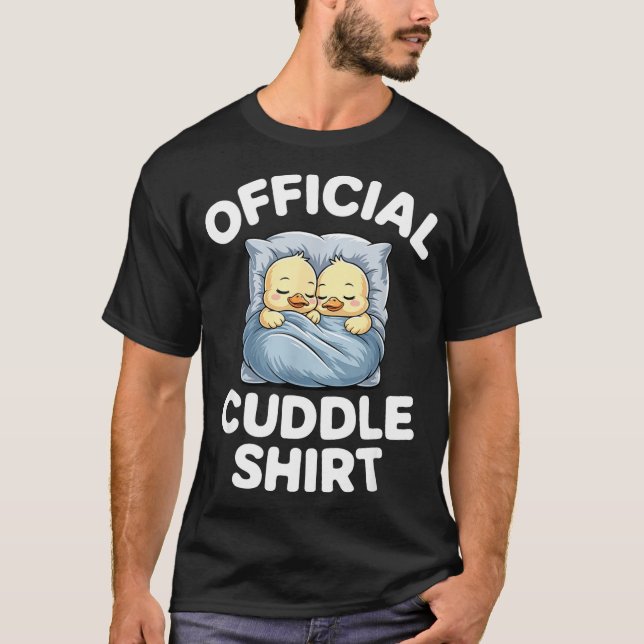 Cute Duck Couple Snuggle Cuddle  T Shirt (Framsida)
