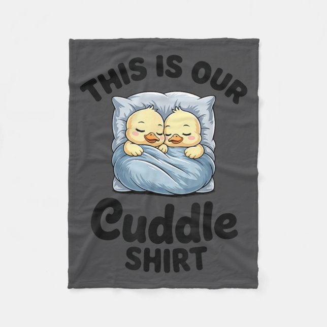 Cute Duck Couple This Is Our Cuddle  Fleecefilt (Framsidan)