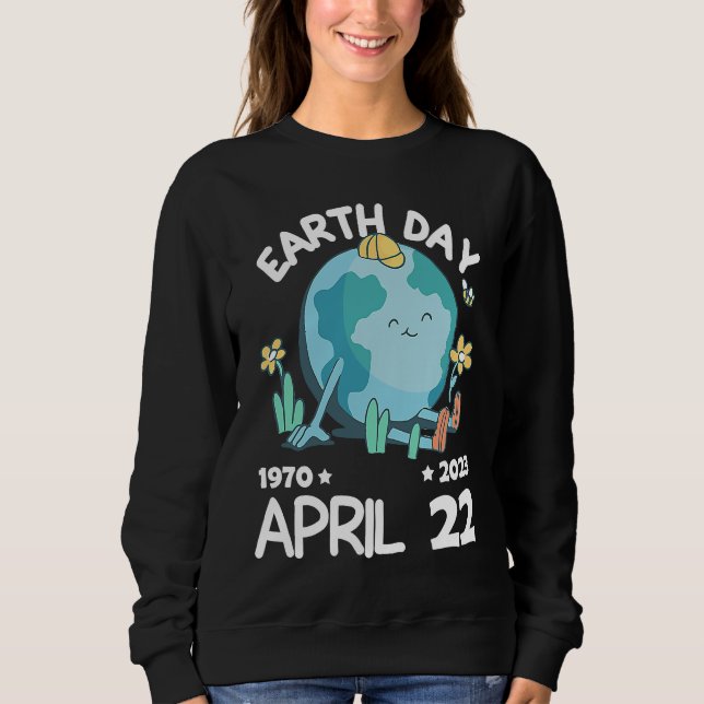 cute earth day 53rd anniversary earth day  13 t shirt (Framsida)