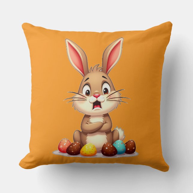 Cute Easter Bunny Sitting with Chocolate almofada Kudde (Framsida)