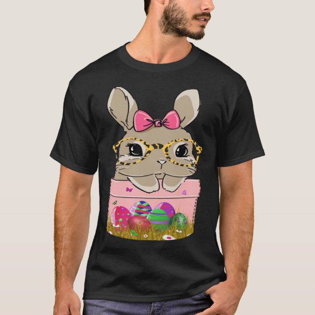 Cute Easter Bunny With Cheetah Glasses For The Mom T Shirt (Framsida)