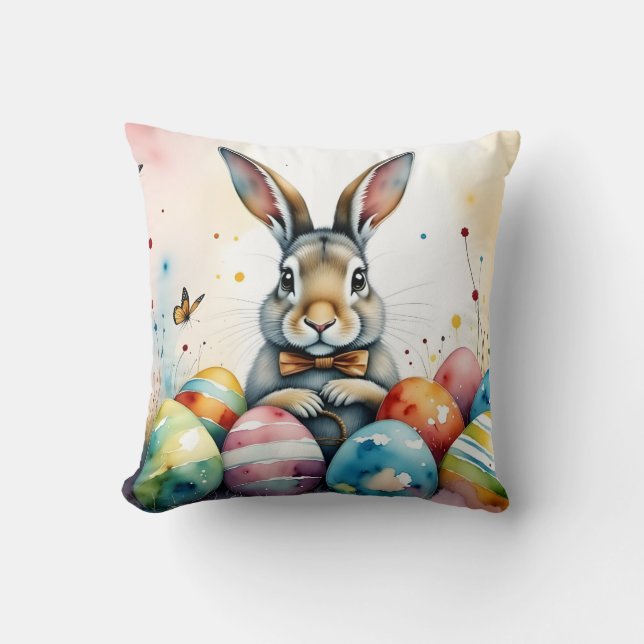 Cute Easter Bunny with Colorful Painted Eggs Kudde (Framsida)