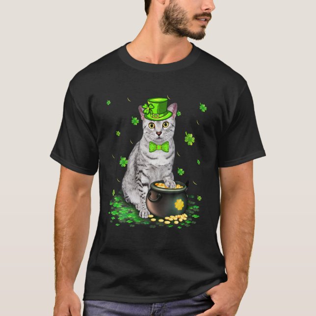 Cute Egyptian Mau Cat Lover St patricks day Shamro T Shirt (Framsida)