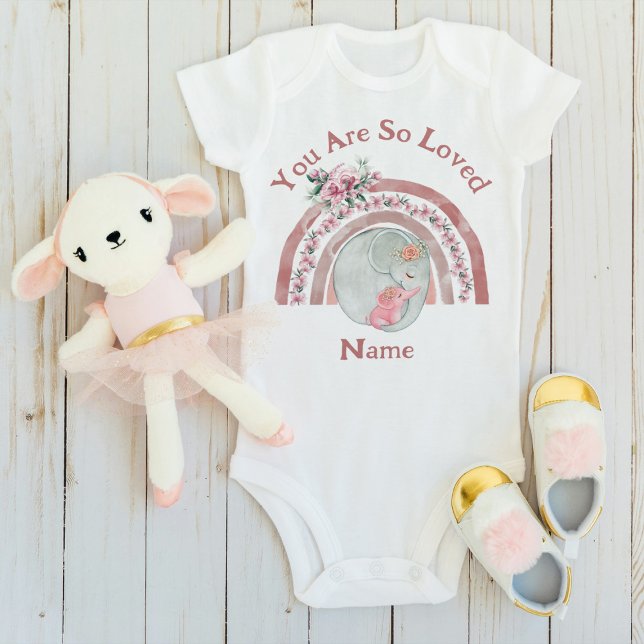 Cute Elephant Rainbow T Shirt (Skapare uppladdad)