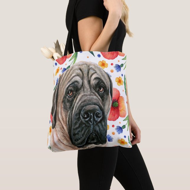 Cute English mastiff with Red Poppy Flower Mönster Tygkasse (Närbild)