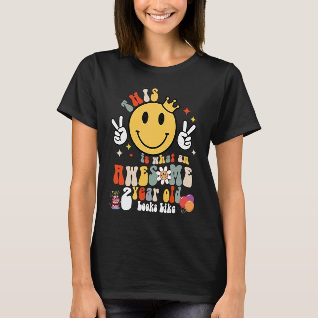 Cute Fantastisk 2-åring ser ut som andra födelseda T Shirt (Framsida)