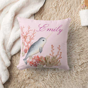 Cute färglös Ocean Narwhal-segeler Kudde
