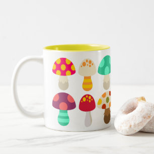 Cute färglösa svampar Två-Tonad mugg