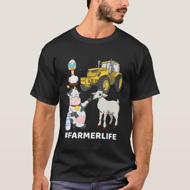 Cute Farm Animals And Tractor  Farmer & Farming T Shirt (Framsida)