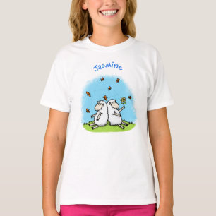 Cute fårvänner och fjärilar tecknad t shirt