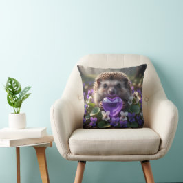 Cute February Hedgehog with Amethyst Heart Kudde