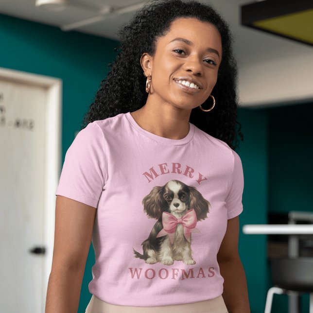 Cute & Festive: Merry Woofmas Women's Hund älskare T Shirt (Skapare uppladdad)