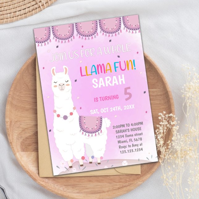 Cute Fiesta Party-kort för flickor eller barn Inbjudningar (Purple Back Llama Birthday Invitations)