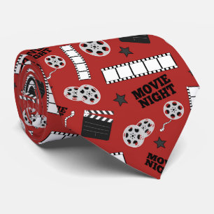 Cute-filmteatern med titer av mönster slips