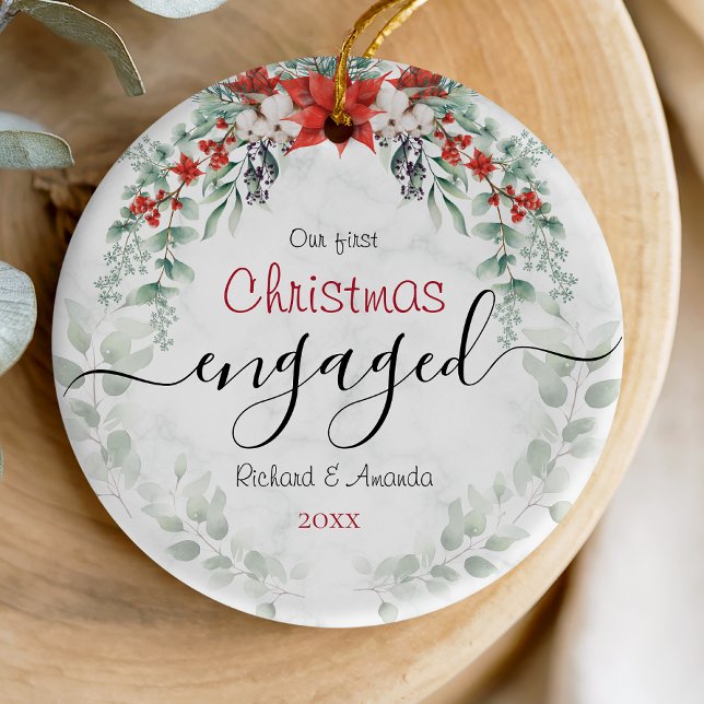 Cute First jul förlovning red Poinsettia Julgransprydnad Keramik (Skapare uppladdad)