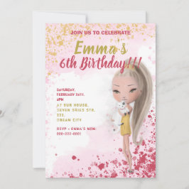 Cute-flicka med inbjudan om barn med kattvatten