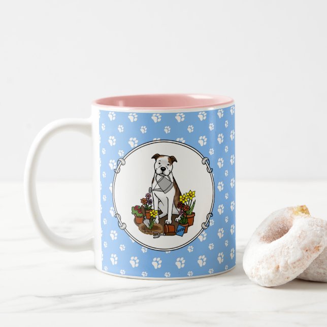 Cute Flower Gardener Pit Bull (lt brindle white 3) Två-Tonad Mugg (Med munk)