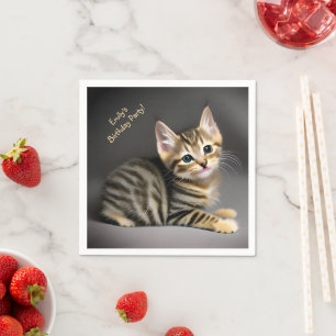 Cute fluffy tabby katt baby-barns födelsedag pappersservett