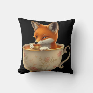 Cute fox drinking tea kudde