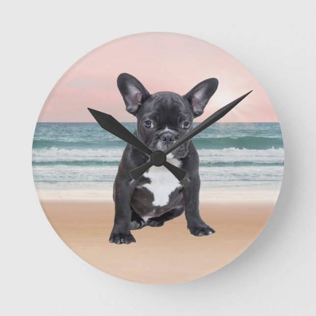 Cute Fransk Bulldog Beach Sol Vatten Rund Klocka (Framsida)