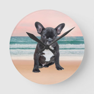 Cute Fransk Bulldog Beach Sol Vatten Rund Klocka