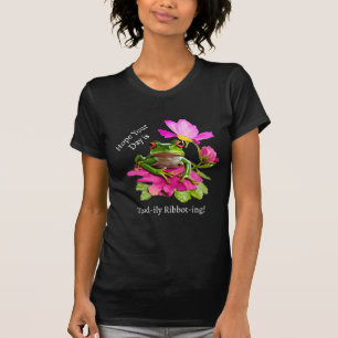 Cute Frog eller Toad Pun på Rosa Flowers T Shirt