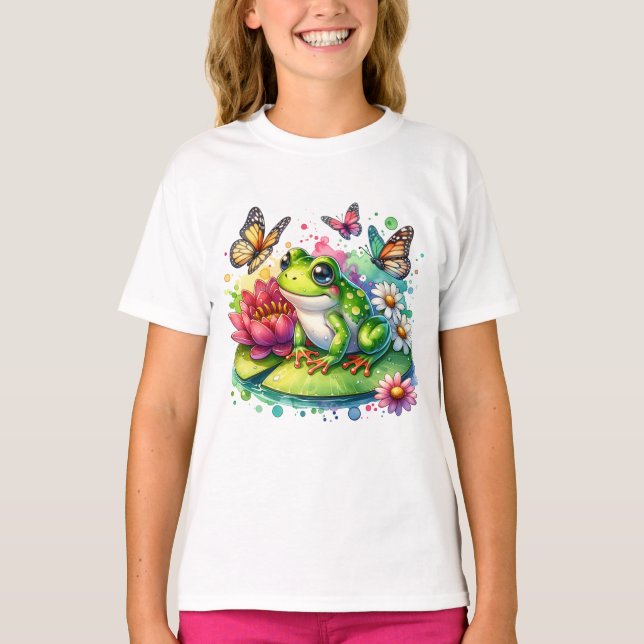Cute Frog på Lily Pad med blommor och fjärilar T Shirt (Framsida)