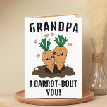Cute Funny Carrot Pun Grandfather Grattis på födel Tack Kort<br><div class="desc">Tittar du ett unikt sätt att uttrycka kärlek och humor för din morförälder? Vårt roliga hälsningskort för moroten är perfektens val för en morfar på hans födelsedag! Anpassa den genom att lägga till ditt eget personliga meddelande.</div>