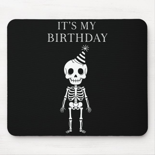Cute Funny Kawaii Skeleton Birthday Skull Happy Wo Musmatta (Framsidan)