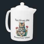 Cute Funny Yoga Cat i Blooming Serenity Tea Älskar<br><div class="desc">Lägg till vår Cute Funny Yoga Cat i tekannan Blooming Serenity Tea Älskare till dina kök- och matservertillbehör. Den här söta kattens tekanna är en humoristisk gåva till vilken te som helst älskare, katt mamma, katt pappa, eller yoghi, som kärlek sin koffein! Yoga cat är en vacker vattenfärgsdesign med blommor,...</div>