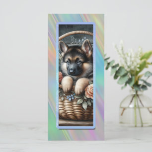 Cute German Shepherd Hund i A Basket