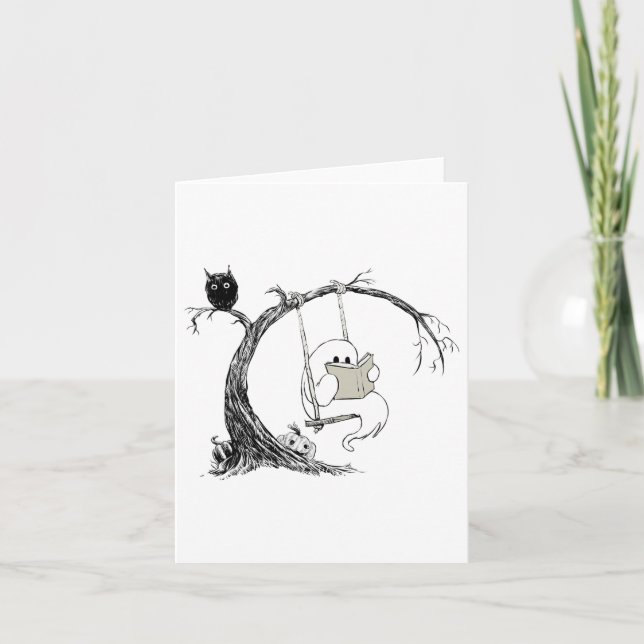 Cute Ghost Costume Swinging Reading Bok Halloween Kort (Framsida)