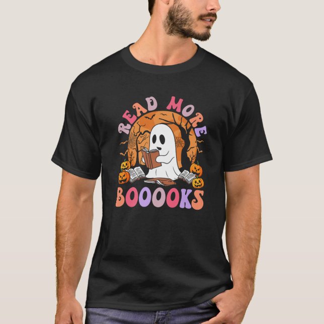 Cute Ghost läser fler böcker Bokar Funny Teacher H T Shirt (Framsida)