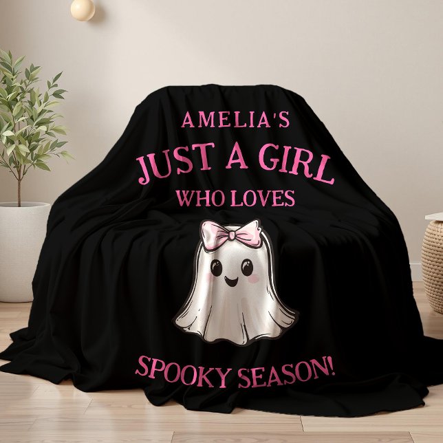 Cute Ghost Spooky Season Halloween  Fleecefilt (Custom Just a Girl Who Loves Spooky Season Halloween Ghost Fleece Blanket)