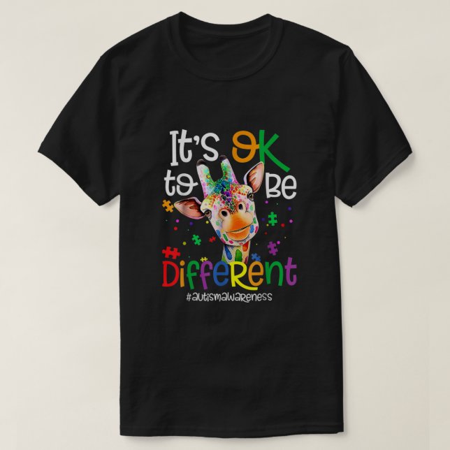 Cute Giraffe Animal: det är okej att vara annorlun T Shirt (Design framsida)