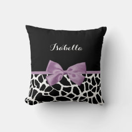 Cute Giraffe Skriv ut Lavender Lila Bow med Namn Kudde