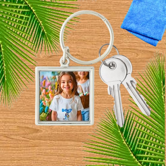 Cute Girl Keychain Fyrkantig Silverfärgad Nyckelring (Skapare uppladdad)