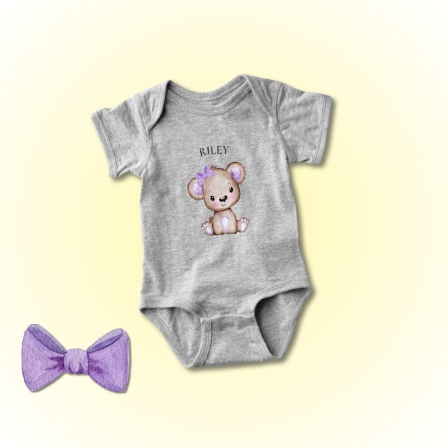Cute Girl Lila Bear Monogrammed Baby Bodykostym T Shirt (Skapare uppladdad)