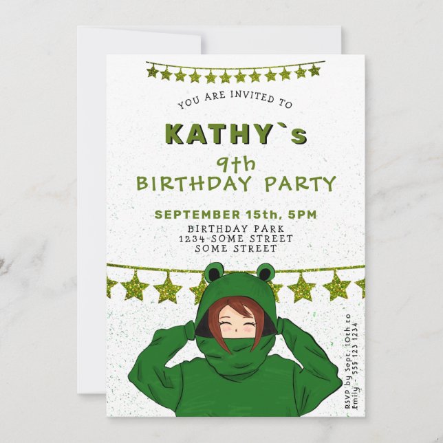 Cute Girl med Grönt Frog Hoody Teckning Birthday I Inbjudningar (Framsida)