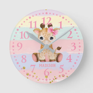 Cute Girly Giraffe Rainbow Round Clock Rund Klocka