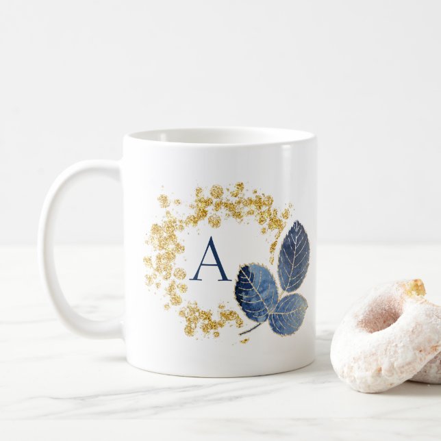 Cute Girly Guld Gnistra och Blue Löv Monogram Namn Kaffemugg (Med munk)