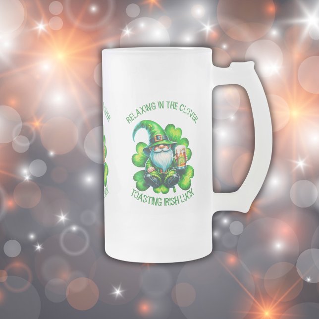 Cute Gnome-St patrick's day med öl | Frostat Ölglas (Skapare uppladdad)