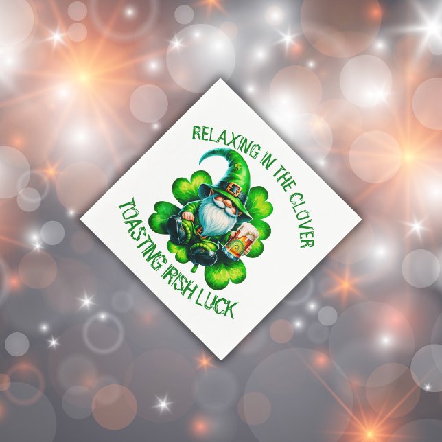Cute Gnome-St patrick's day med öl | Pappersservett (Skapare uppladdad)