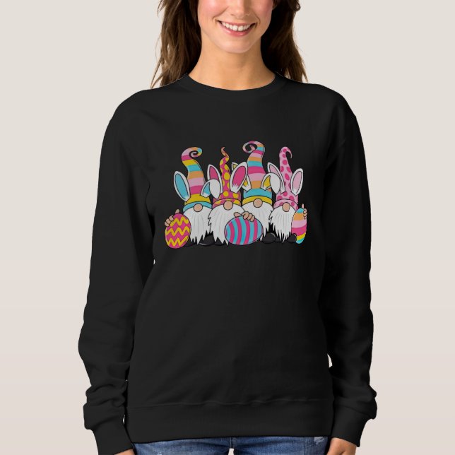Cute Gnomes Holding Easter Eggs For Men Women East T Shirt (Framsida)