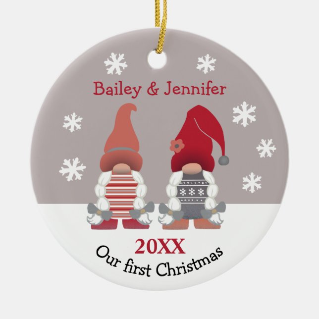 Cute Gnomes vår första Grått för rödRosa under jul Julgransprydnad Keramik (Framsidan)