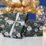 Cute god jul illustration av namn 2-foton presentpapper<br><div class="desc">Cute god jul illustrerar namn 2-fotona med söta grönt gräs träd,  röda hollybär,  snöflingor,  jultoma boll-prydnad med dina foton,  lägg till namn och årstidens hälsningar! Vid redigerbar grönt.</div>