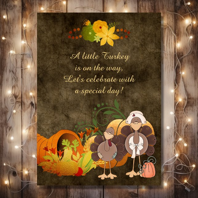 Cute Golden Thanksgiving Boy Turkey Baby Shower Inbjudningar (Front - Cute Golden Thanksgiving Boy Turkey Baby Shower Invitation)