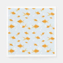 Cute Goldfish Swimming i Vatten